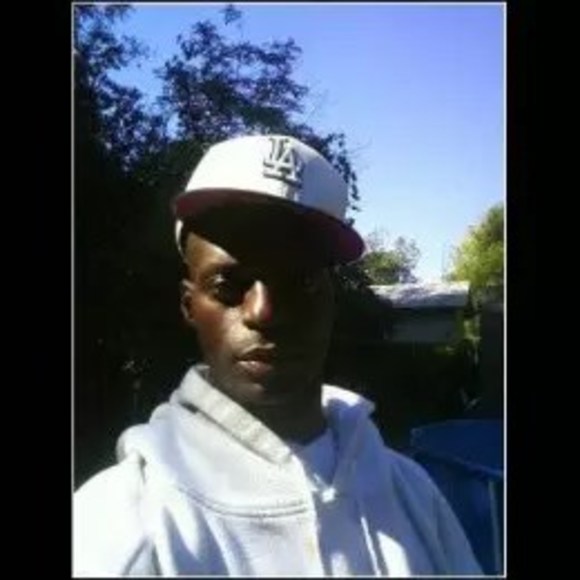 Meet your Posher, Kenneth - Picture 1 of 1